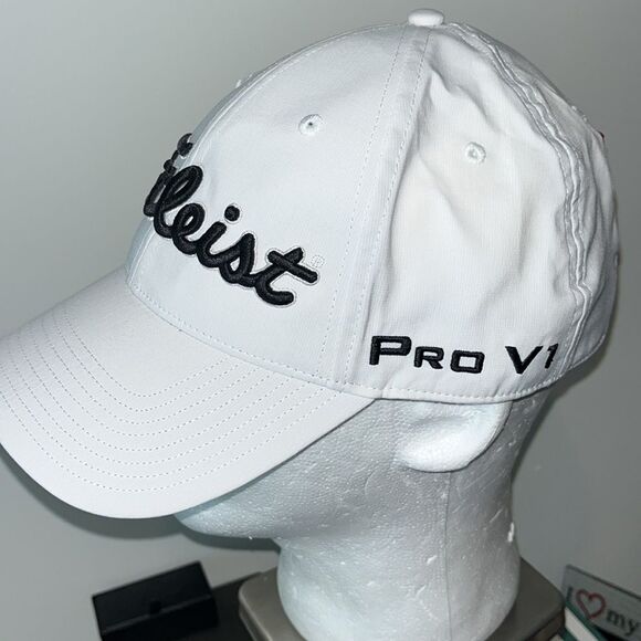 NWOT New Titleist Tour White Poly/Spandex Performance FJ ProV1 Golf Hat Cap Wash - Picture 2 of 8